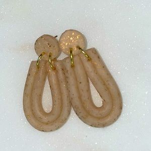 Hoop clay earrings